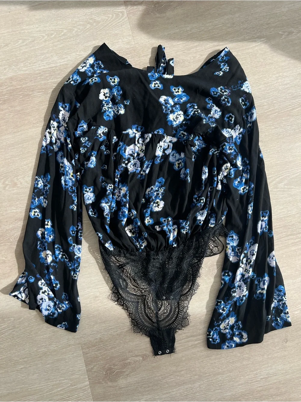 Free People Forties Feels Black Floral Lace Trim Printed Bodysuit Women’s Small - Picture 7 of 7
